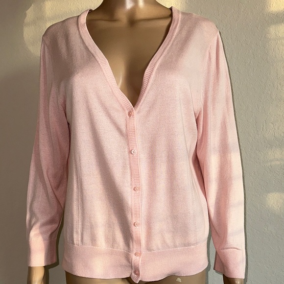 Banana Republic Sweaters - Banana Republic Soft Pink Women's Sweater Size L